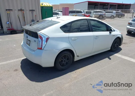 2013 Toyota Prius Three из США, поврежденный, VIN JTDKN3DU5D5567211
